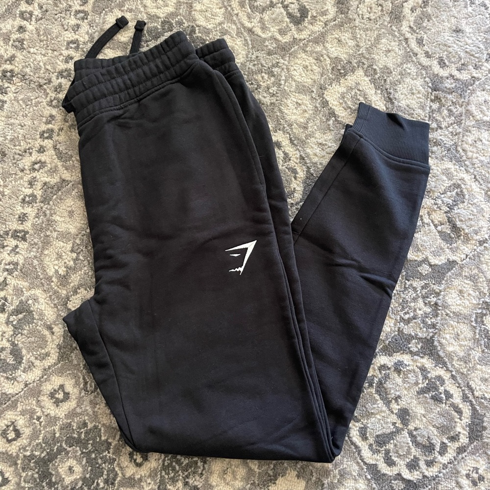 Black Gymshark joggers sz XS men’s. Fit a women’s XS-S